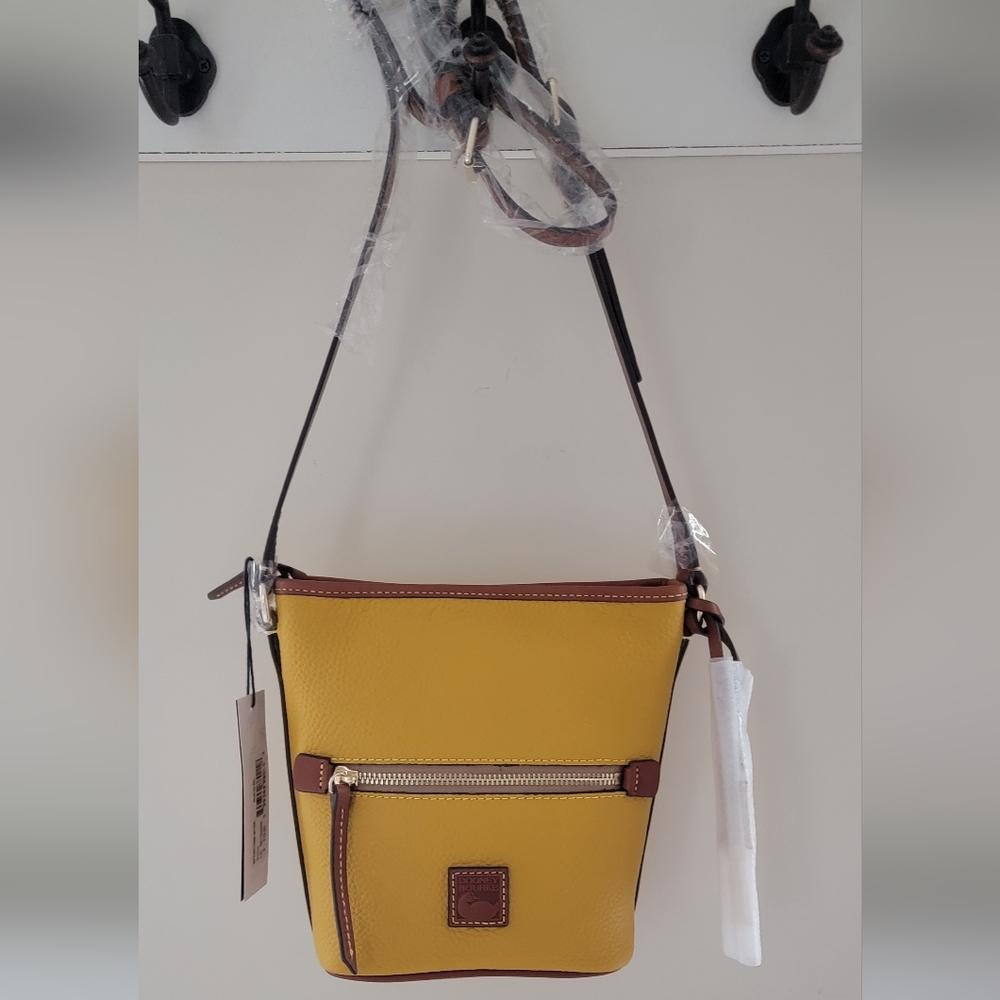 Dooney And Bourke Crossbody